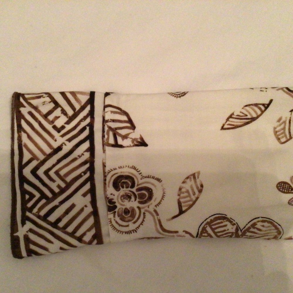 Weekend Clothes Line - Brown and white floral jacket - Picture 6 of 9
